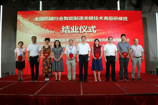 http://www.ysu.edu.cn/__local/C/6F/56/0DCD734988062748126948809DA_3F18B816_33171.jpg