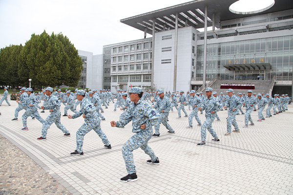 http://www.ysu.edu.cn/__local/2/84/DE/2979D6A7AAAF9132ACA070E09E0_4BBFBC5D_1C7CF.jpg