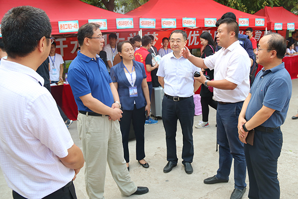 http://www.ysu.edu.cn/__local/C/B4/59/33DD700857D4CE7F91654E7C0B2_2A7C25C3_498F8.jpg